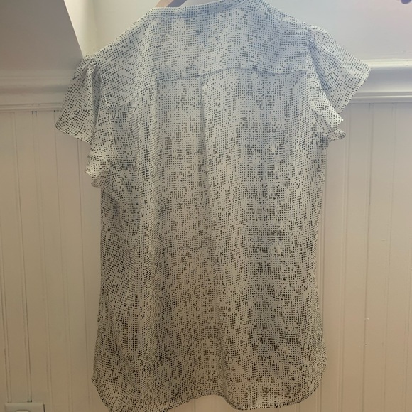 Black and cream blouse from H&M - Picture 2 of 5